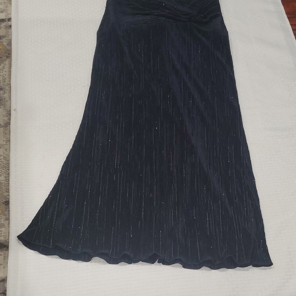 Chic One-Shoulder Navy Midi  Dress - Picture 11 of 15